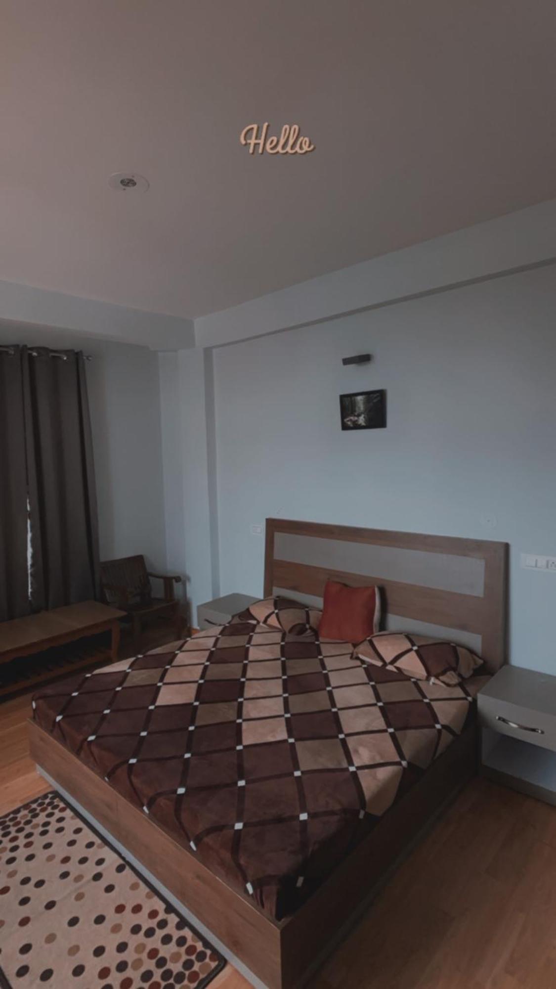Lha Pomo Apartman Kyelang Kültér fotó