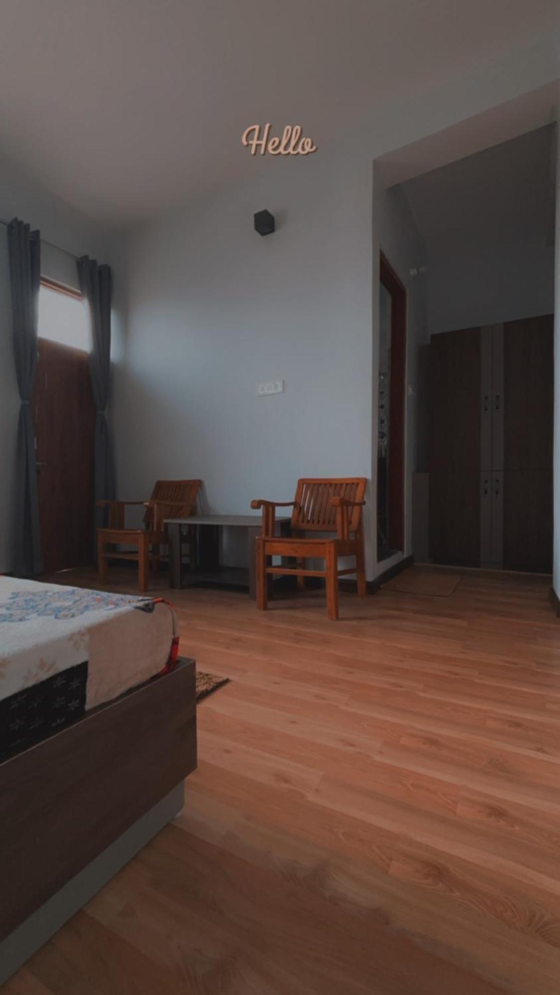 Lha Pomo Apartman Kyelang Kültér fotó