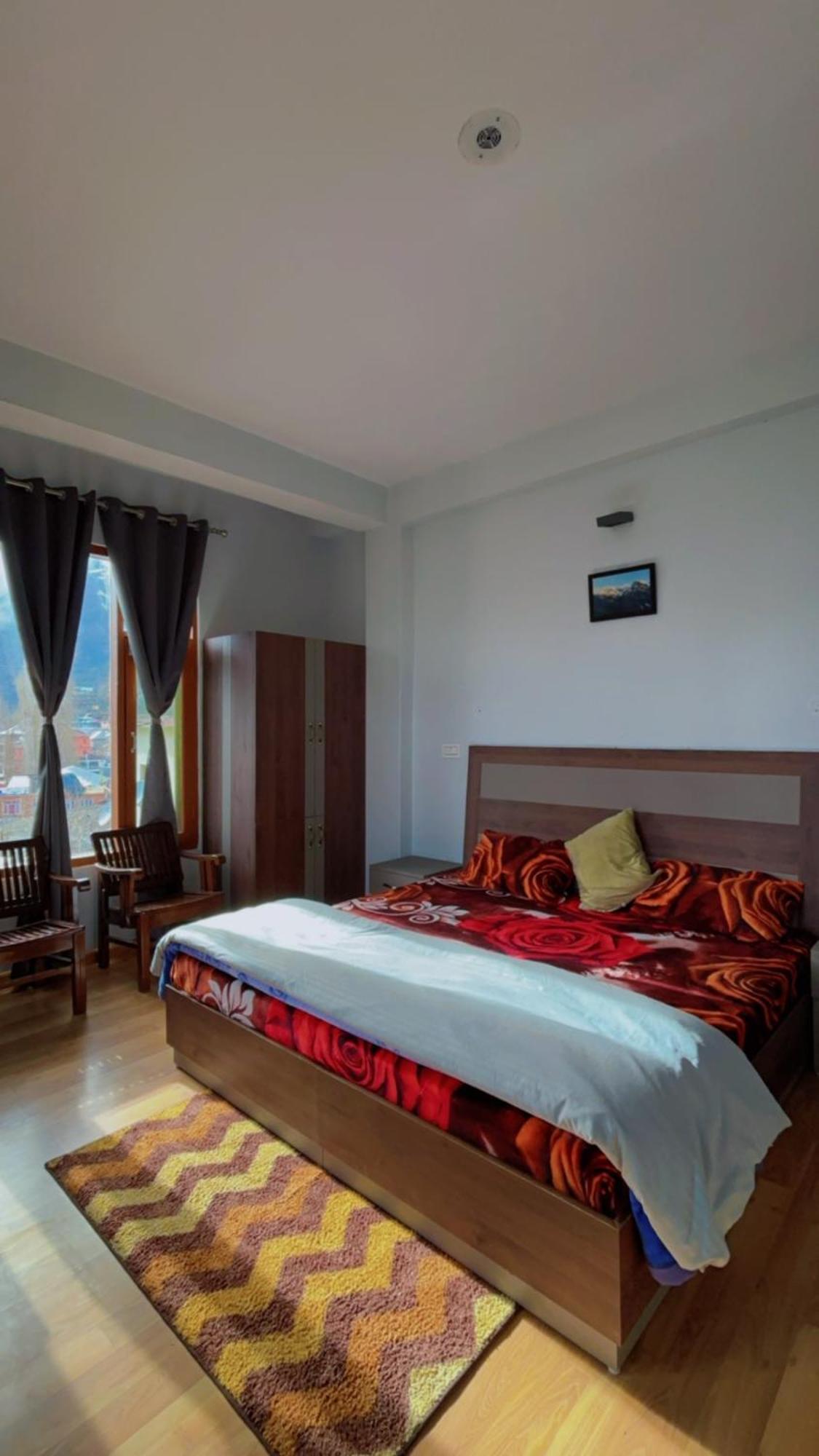 Lha Pomo Apartman Kyelang Kültér fotó