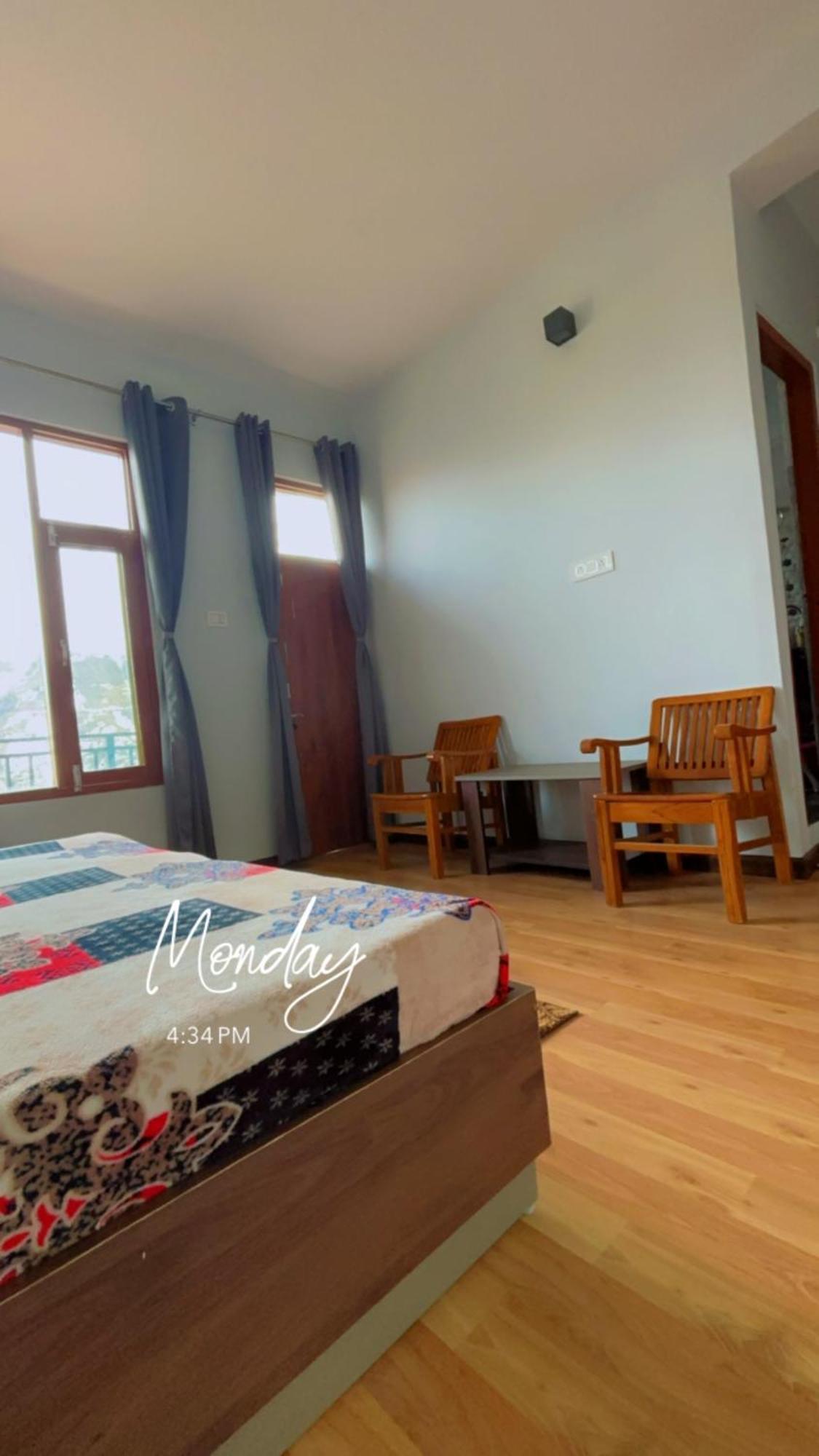 Lha Pomo Apartman Kyelang Kültér fotó