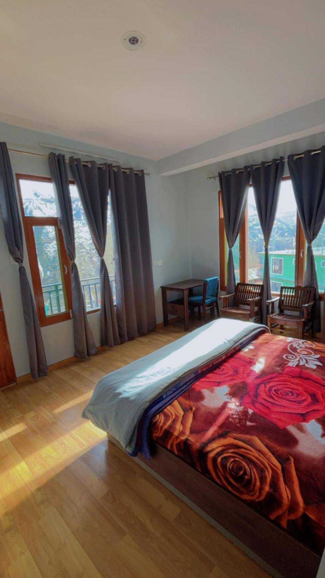 Lha Pomo Apartman Kyelang Kültér fotó